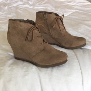 NWT Merona Wedge Booties size 11